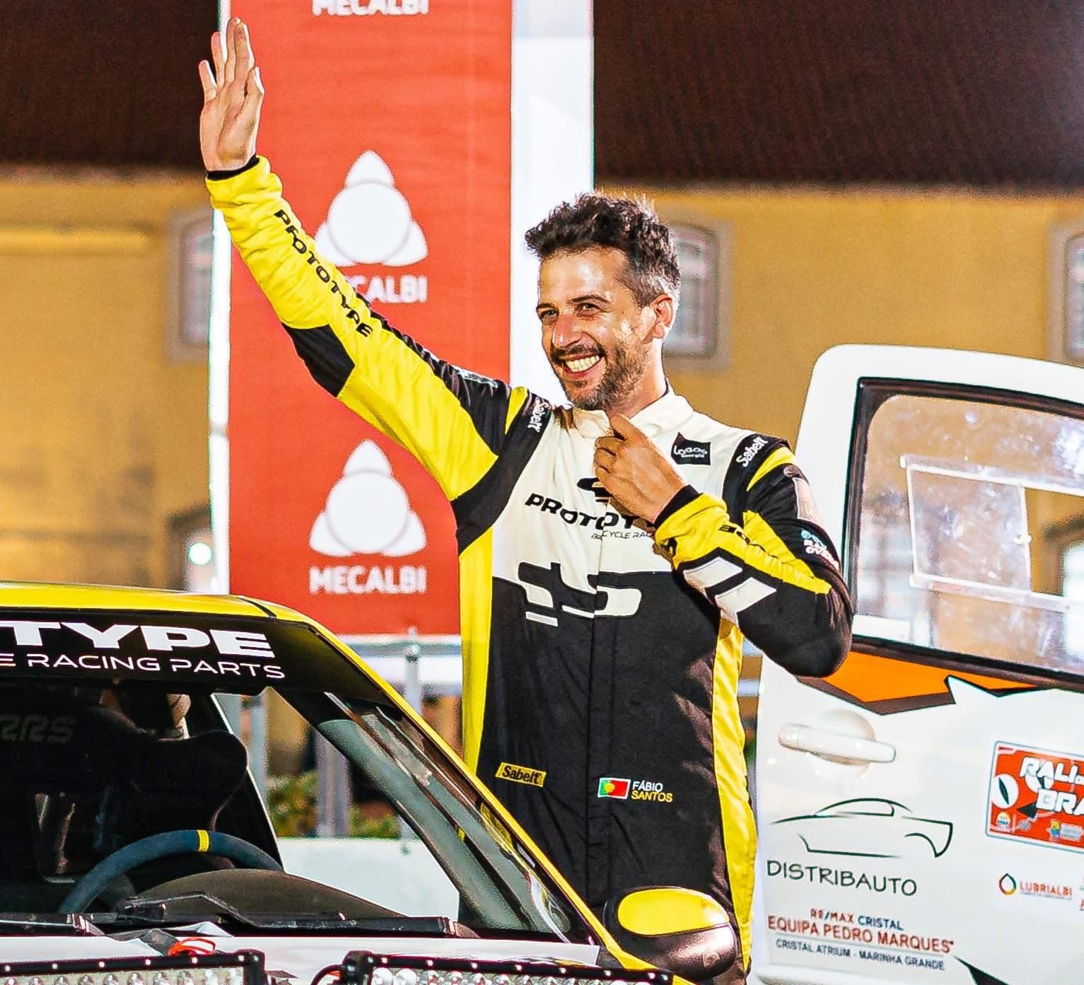 Fábio Santos