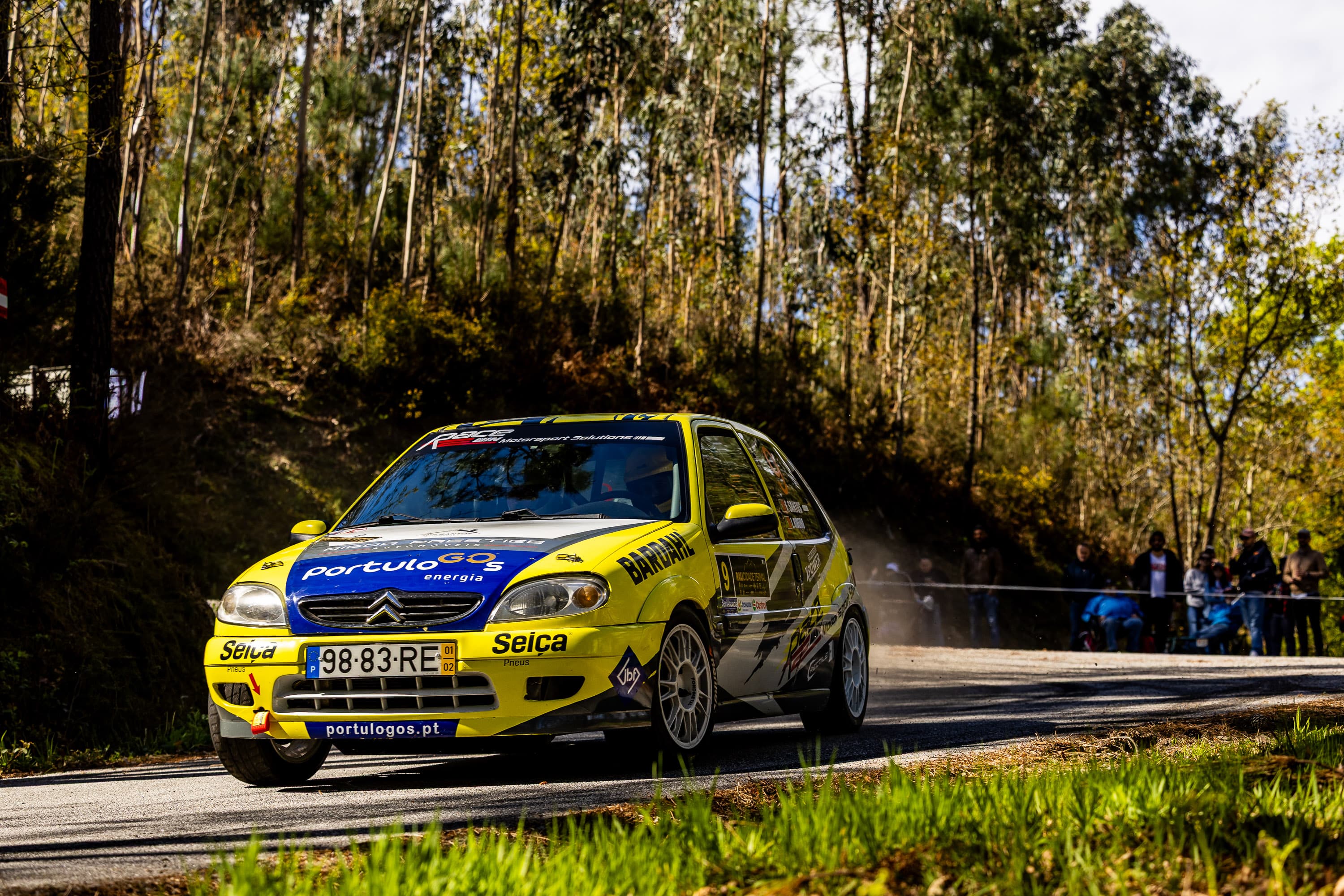 Citroën Saxo F2000/13 em competição